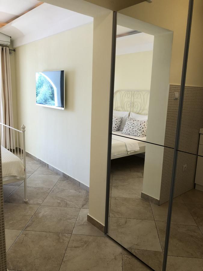 Guest House Sea Breeze Свети-Стефан Экстерьер фото